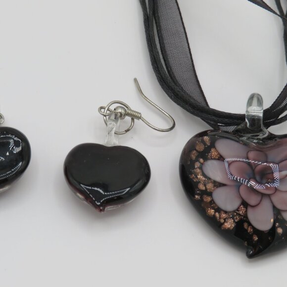Murano Style Art Glass Heart Pendant Necklace Earrings Set - Picture 10 of 12